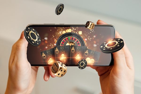 Online Casinos vs. Traditional Casinos: Why Online Gaming Continues to Grow